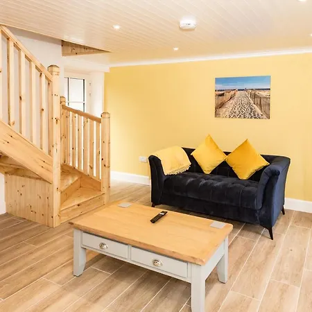 Semesterbostad Ardnavaha House Poolside - Site Clonakilty