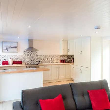 شقة Ardnavaha House Poolside Cottages - See W E B Site *