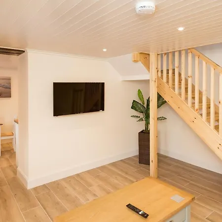 Semesterbostad Ardnavaha House Poolside - Site *