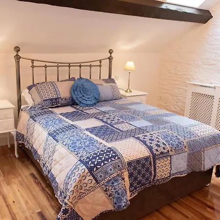 Ardnavaha House Poolside Cottages - See W E B Site *