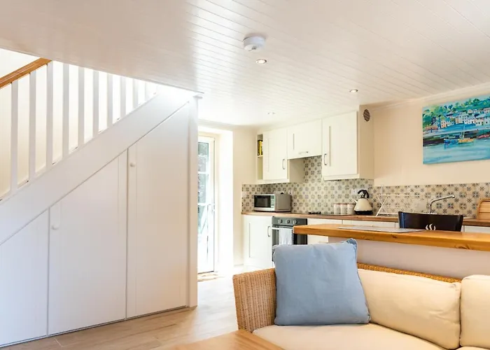 Ardnavaha House Poolside - Site