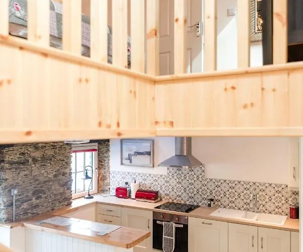 Ardnavaha House Poolside - Site Holiday home