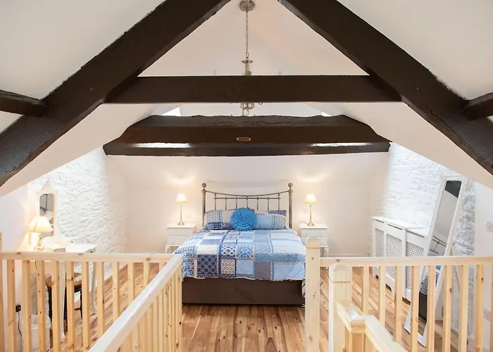 Ardnavaha House Poolside - Site *