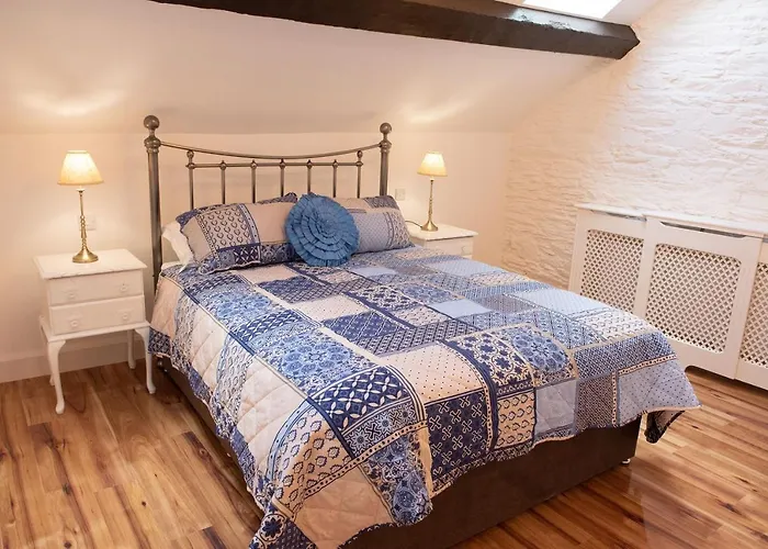 Ardnavaha House Poolside - Site *