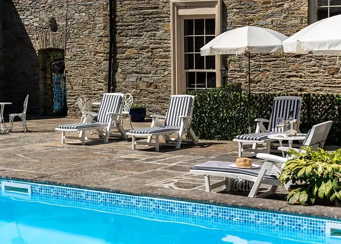 Ardnavaha House Poolside - Site